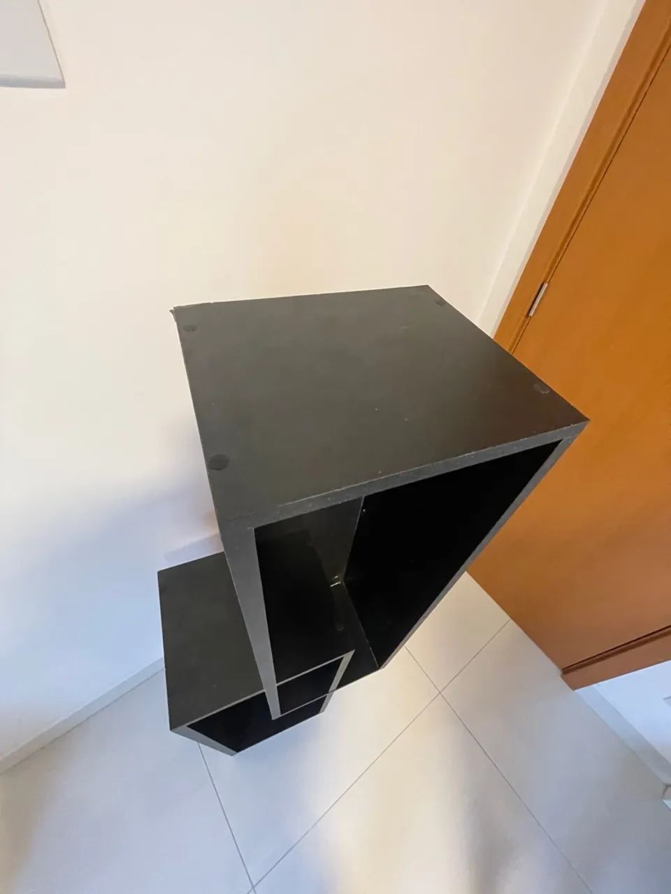 Prateleiras e Nichos de Parede Preta em Mdf - Foto 2