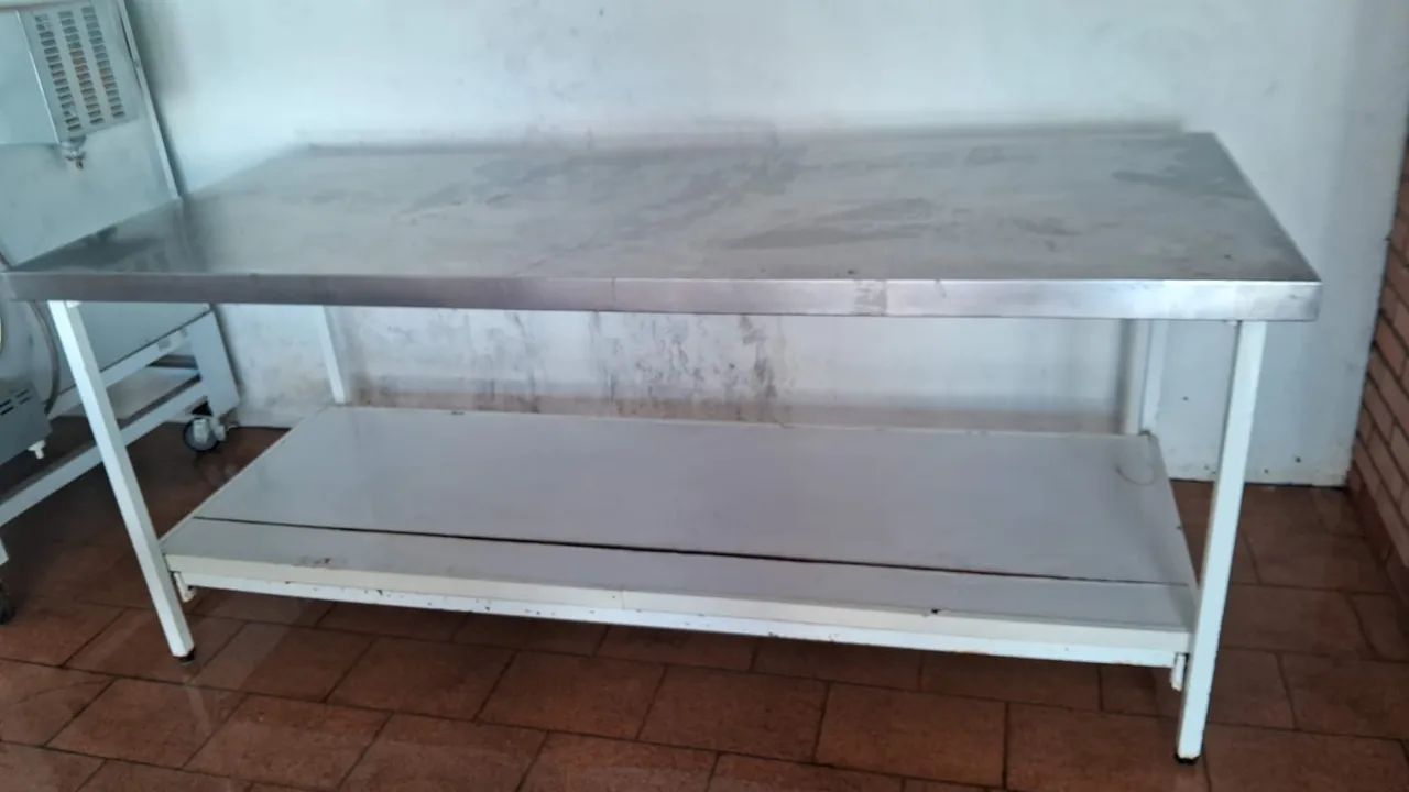 Bancada / Mesa inox escovado ÓTIMO ESTADO  - Foto 2