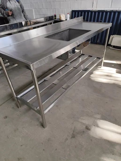 Stainless Steel Sink 1.80x0.60x0.90 m with Perforated Shelf