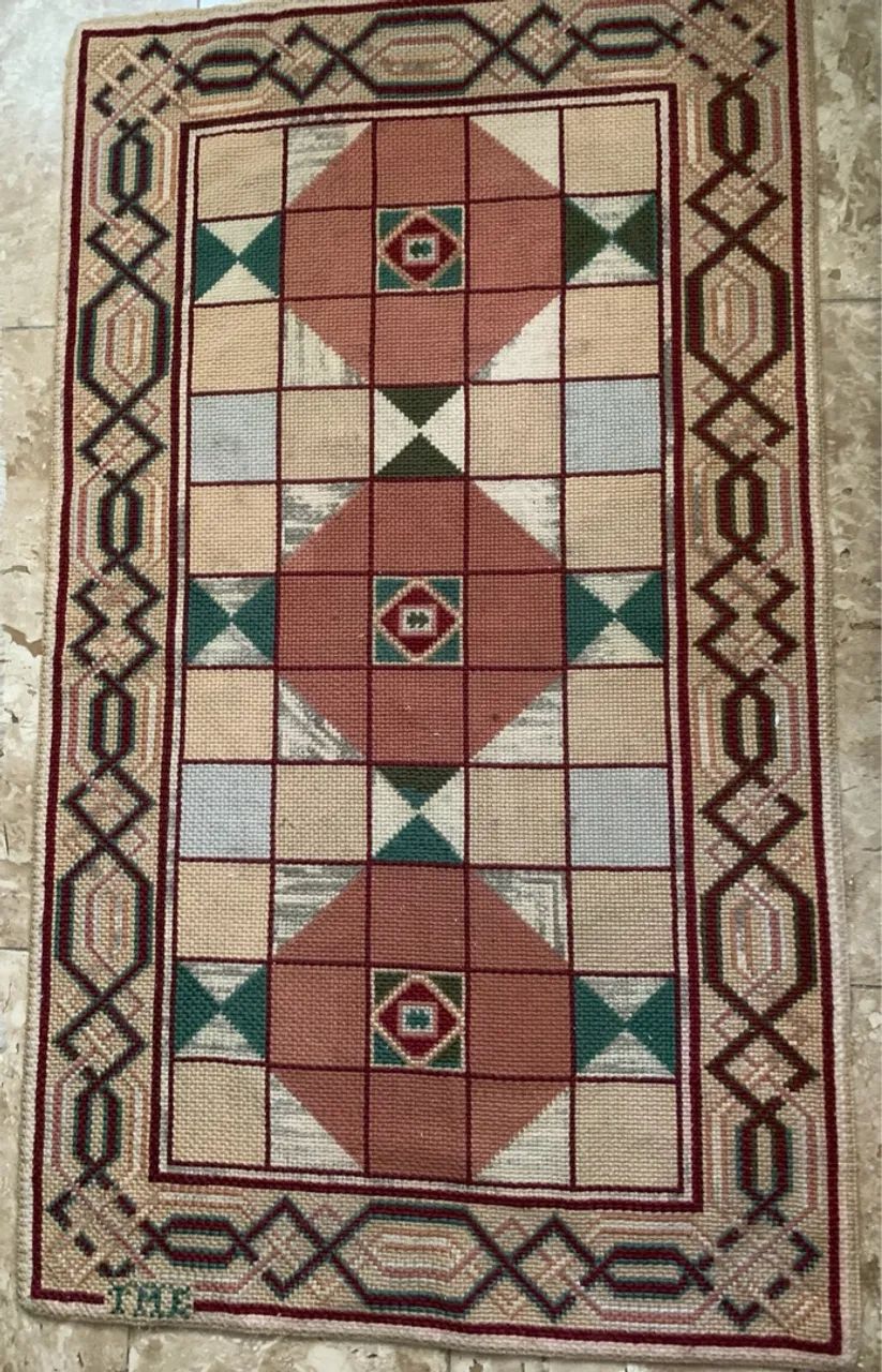 Tapete Artesanal Tapeçaria Egípcia Retangular Bordado a mão em Lä. (80 X 40cm)