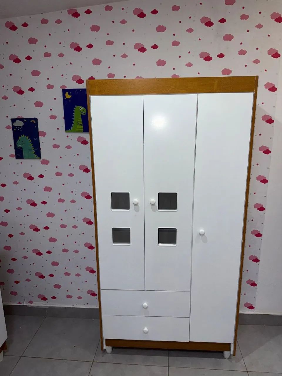 Roupeiro infantil 