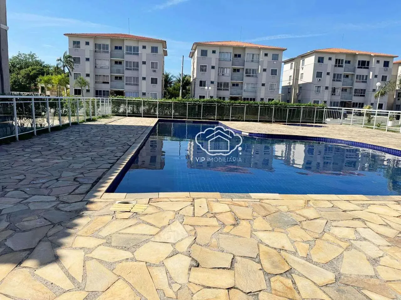 Apartamento à Venda no Condomínio Portal Caminhos do Sol Itaguaí