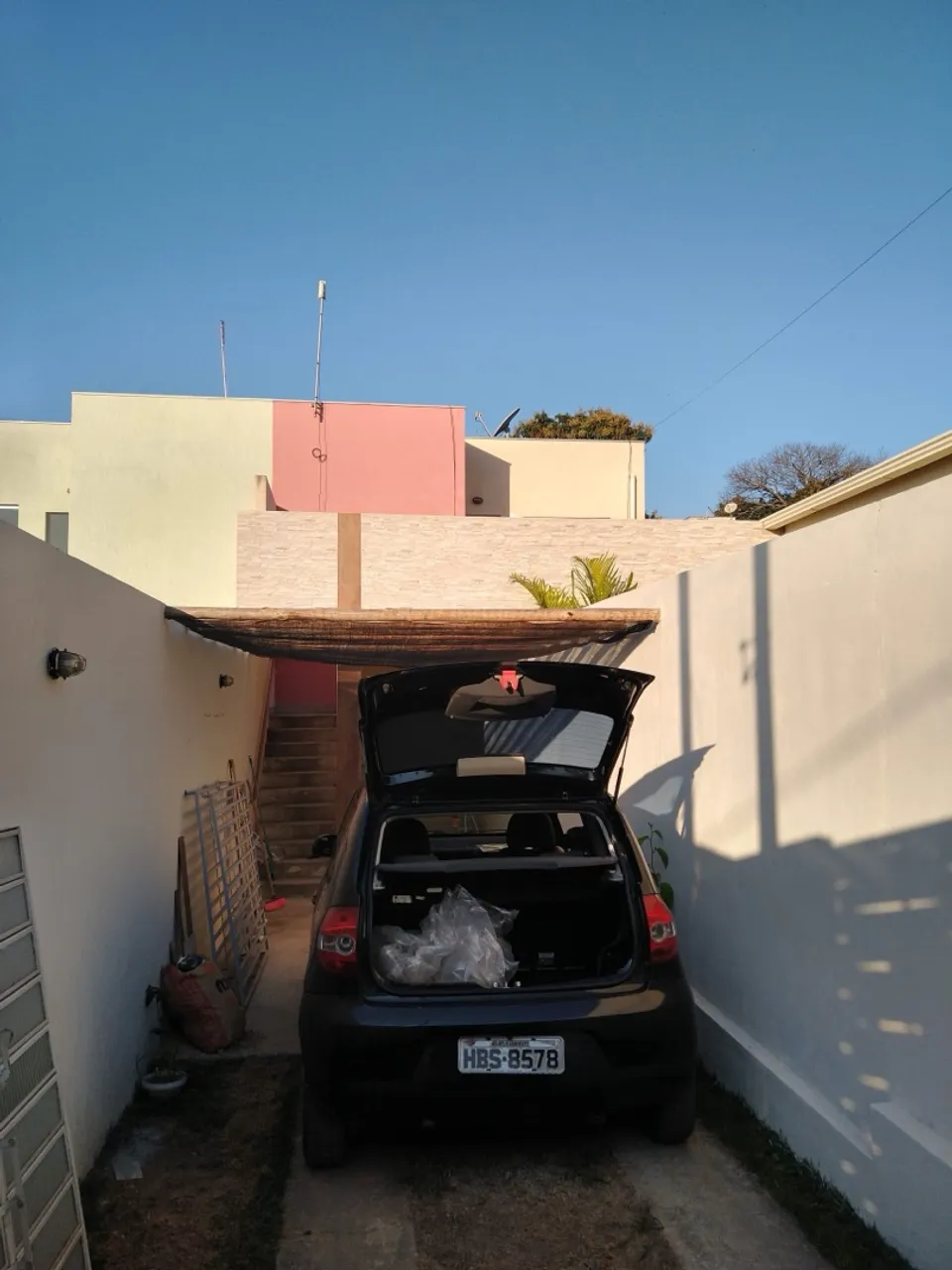 Vendo casa em São Joaquim de bicas