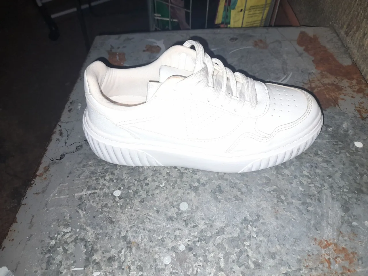 Tênis Branco Casual Novo