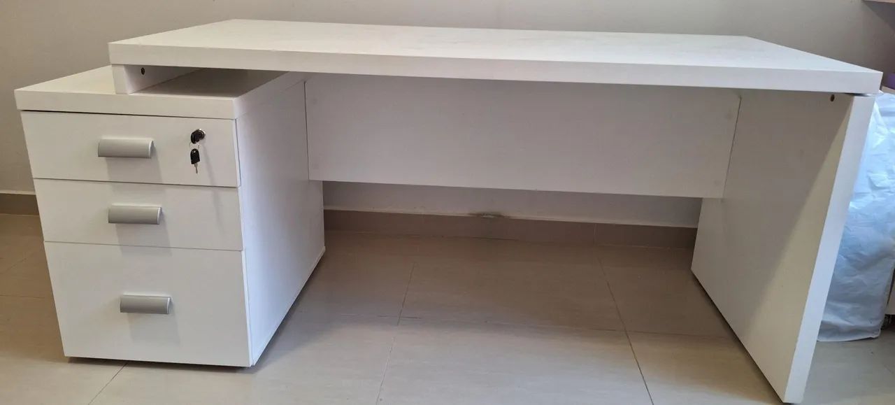 Escrivaninha Branca Simples - Foto 2