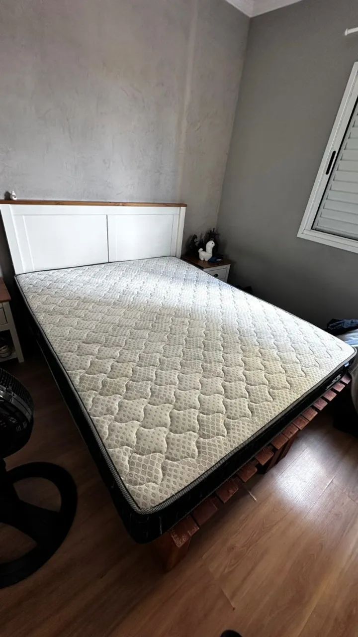 Conjunto cama queen + colchão + cabeceira + 2 mesinhas - Foto 2