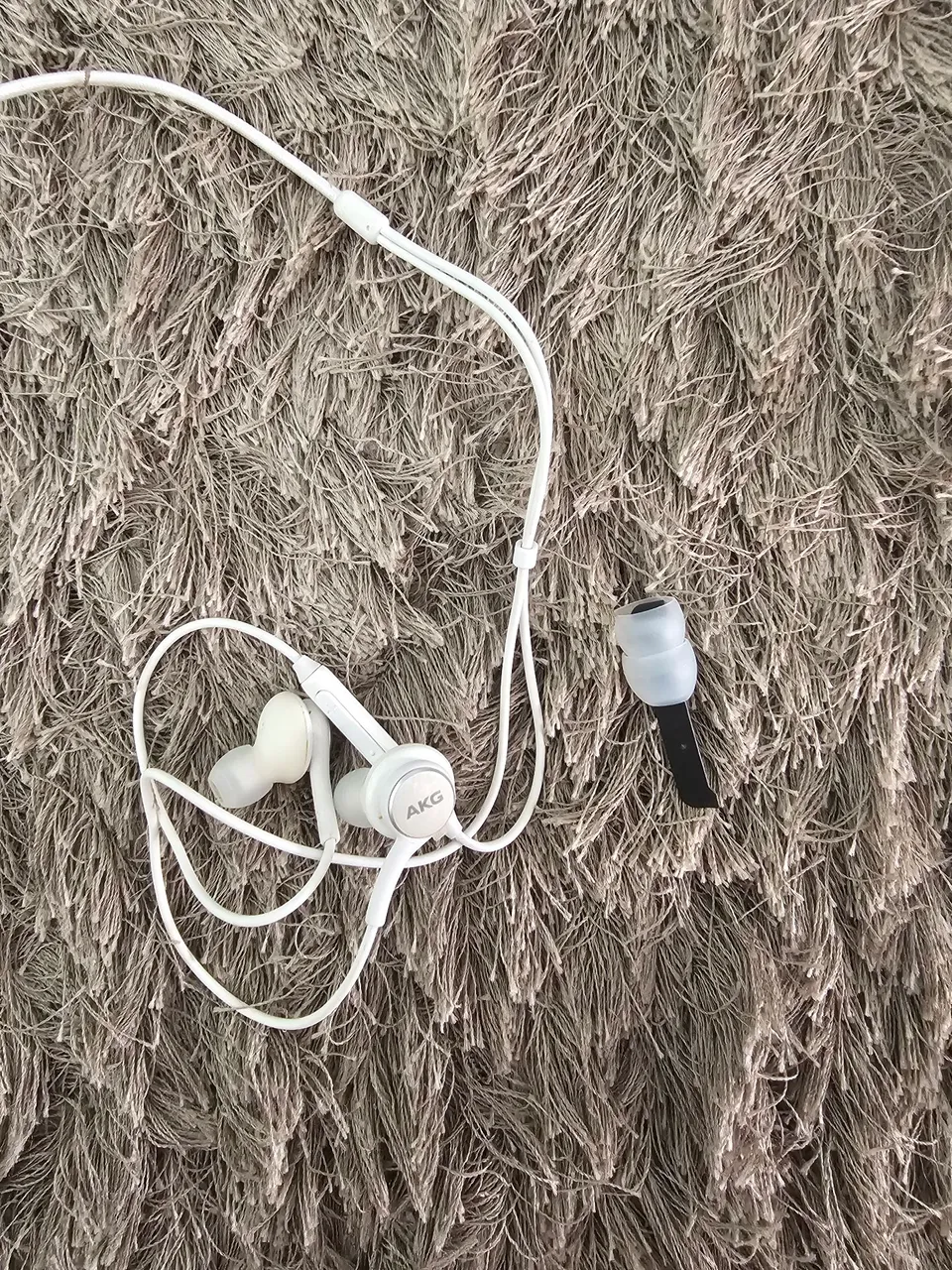 Fone de Ouvido AKG