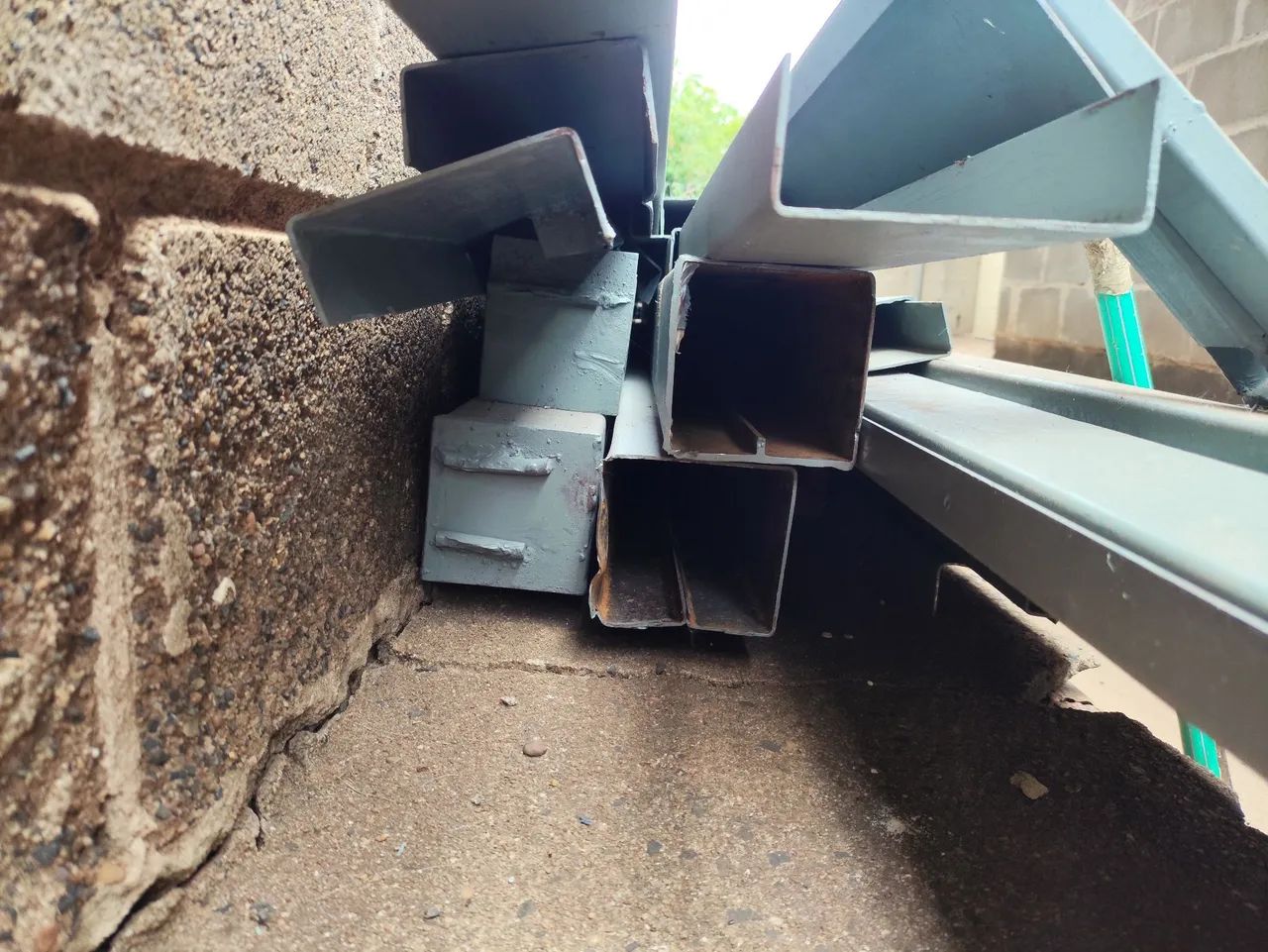 Iron Structure 10x04 U-Beam64960521842178120