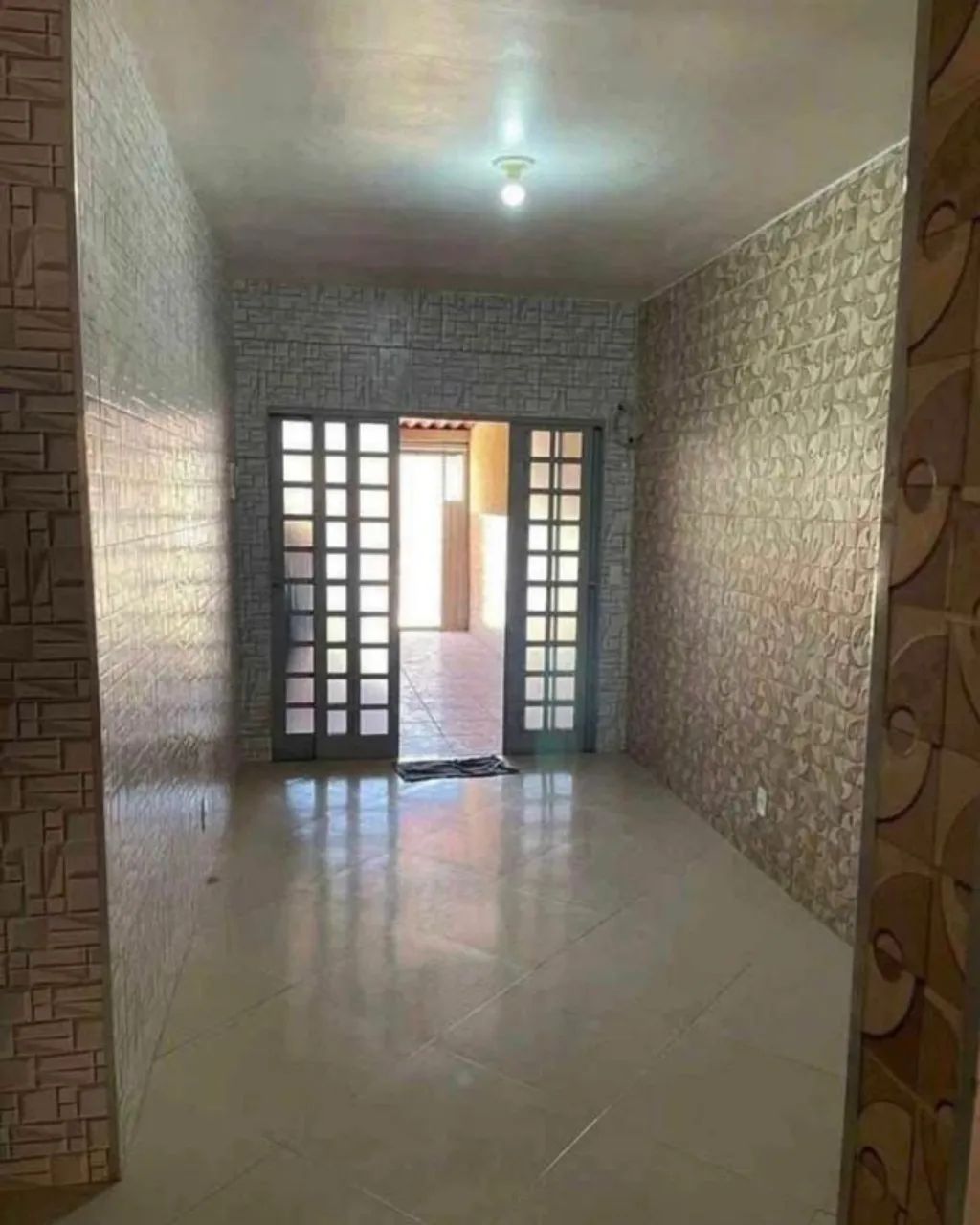 VENDENDO ESSA CASA NO BAIRRO PETRÓPOLIS COM PONTO DE REFERENCIA BAR COBIÇA BEER - CASA VAZ - Foto 3