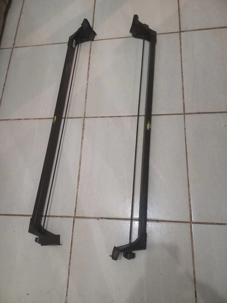 Barras de Teto para Carro - Vendo valor 200,00.