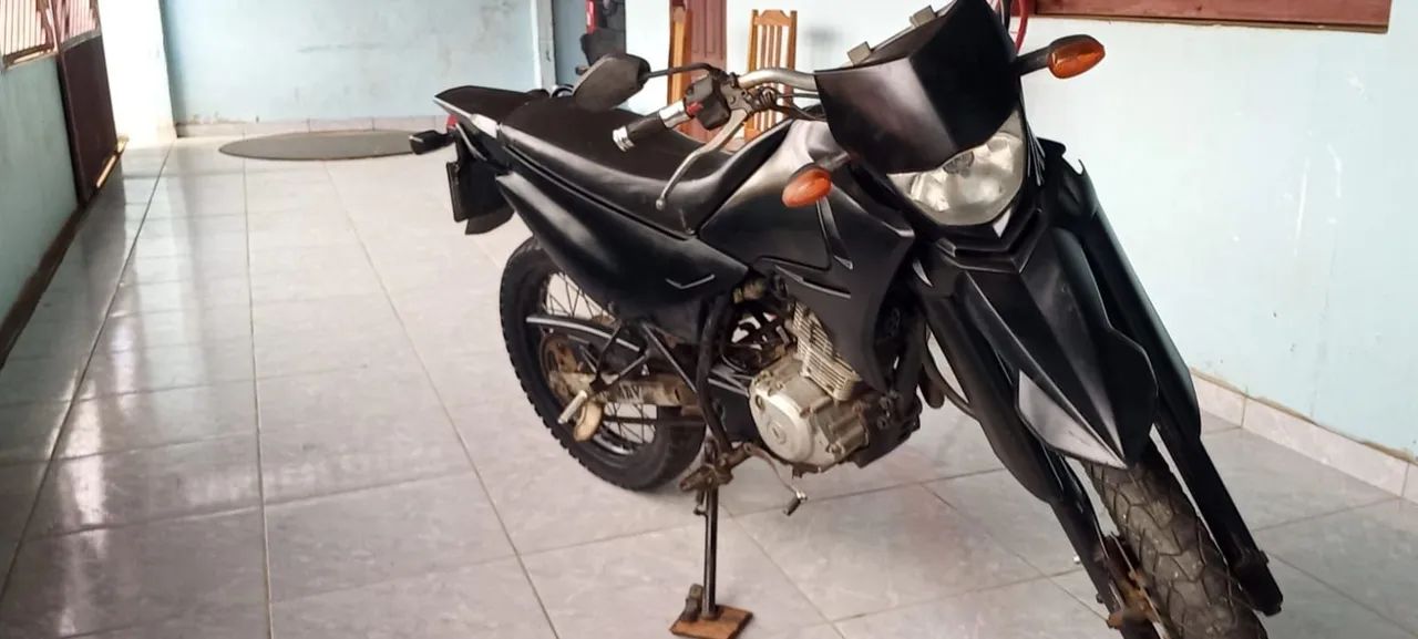 XTZ 125 cilindrada partida elétrica