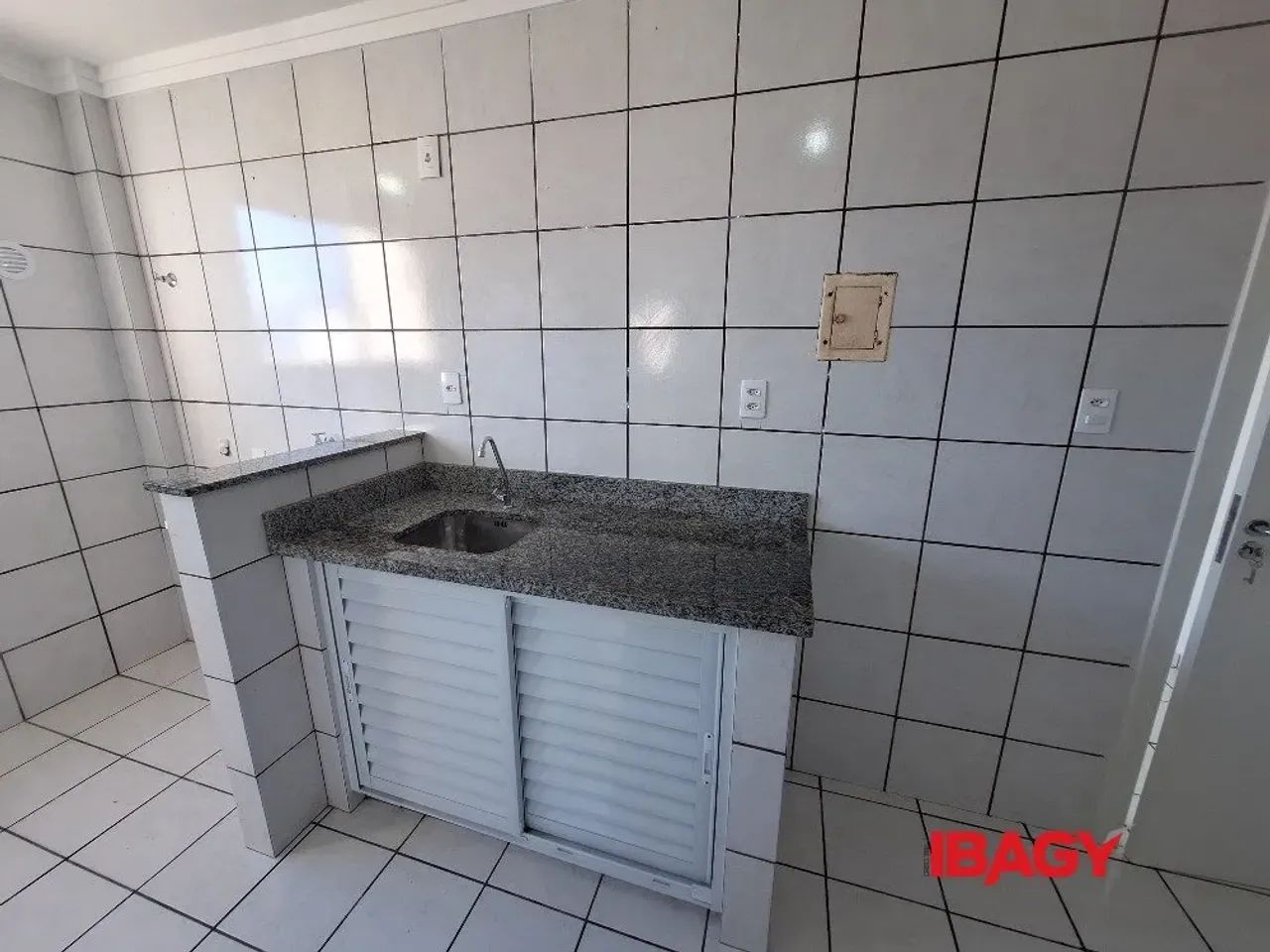 Excelente Apartamento 2 dormitório(s) em Kobrasol - São José - Foto 5