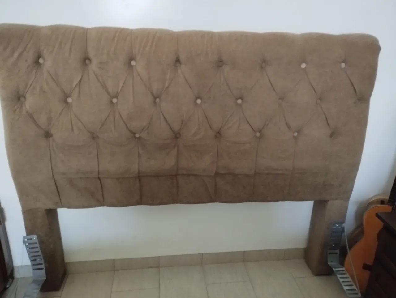 Cabeceira de Cama Acolchoada Bege