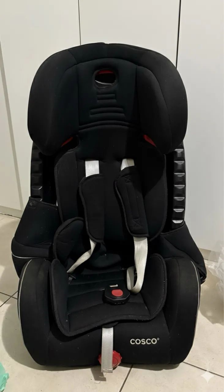 Cadeirinha de carro para bebê Cosco Evolve YS06 (9-36 kg) - usada, em ótimo estado