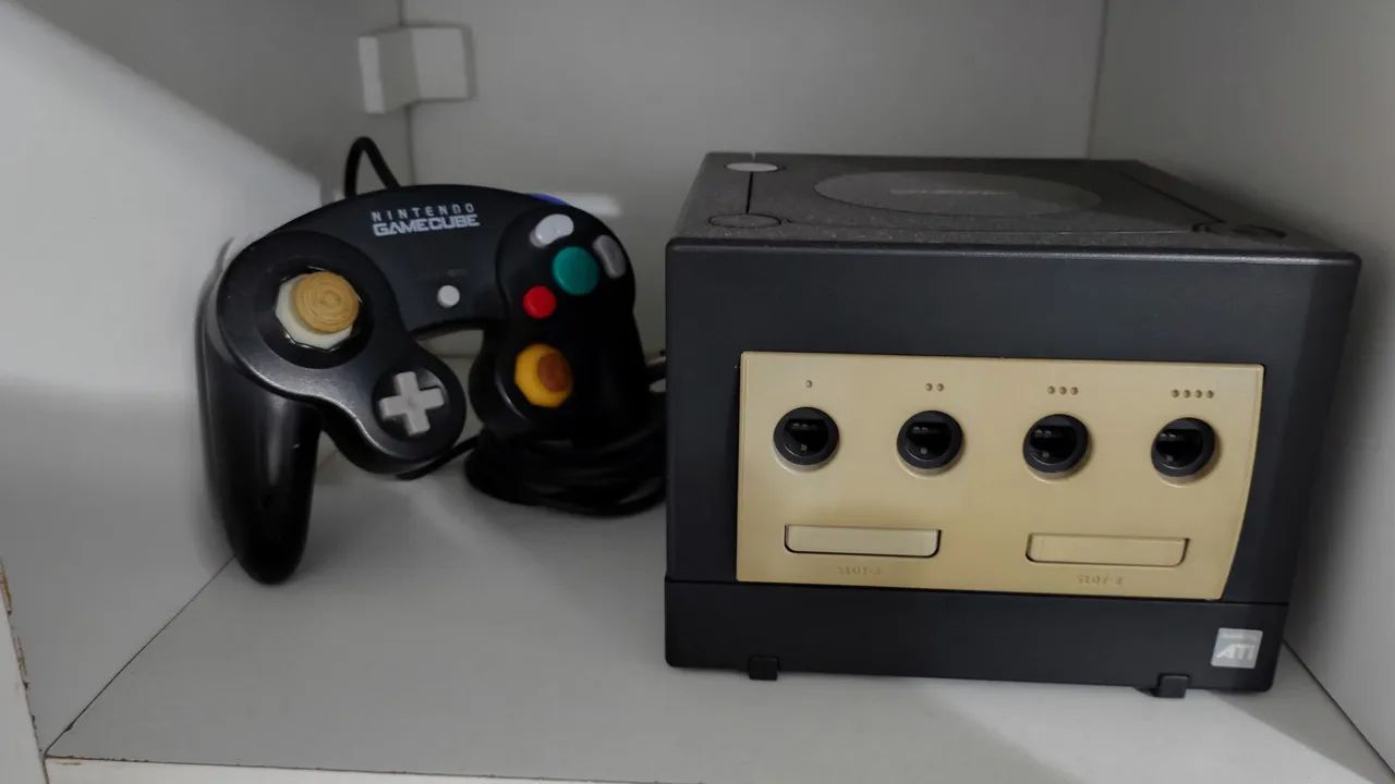 Nintendo Game Cube Consoles de Vídeo Game Santa Terezinha, São