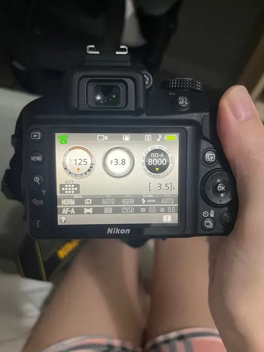 Câmera DSRL Nikon D3400 em perfeito estado - Foto 2