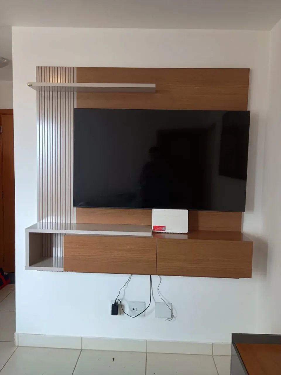 Painel de TV Moderno Amadeirado