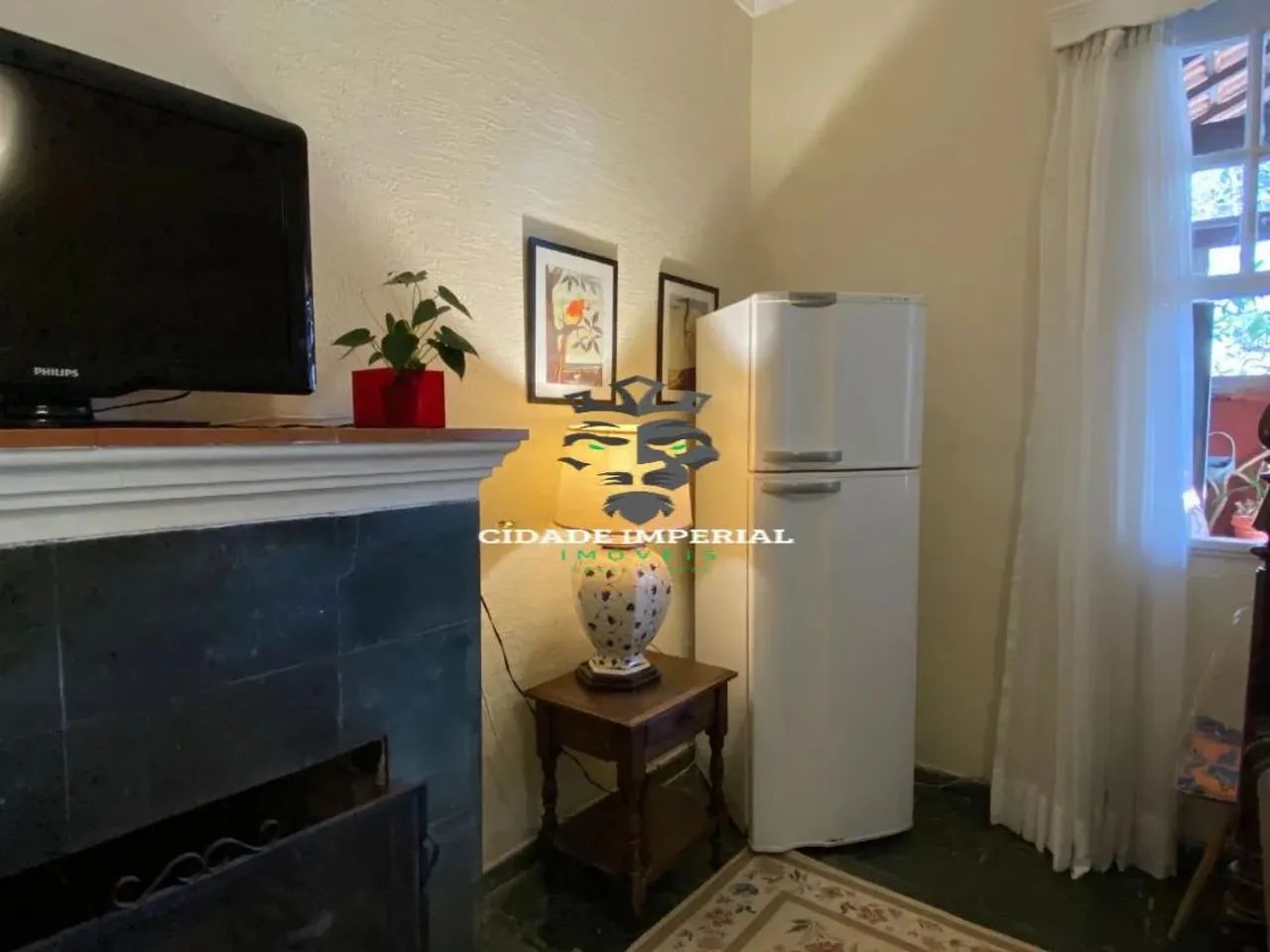 CENTRO VENDO ÓTIMA CASA COM 9 SUÍTES AMPLO JARDIM POR R$ 800.000,00 - Foto 2