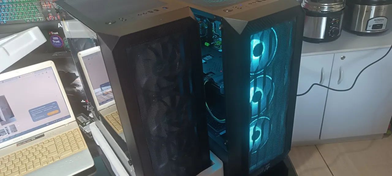 Gabinete Gamer ATX - +plus ZOHAR