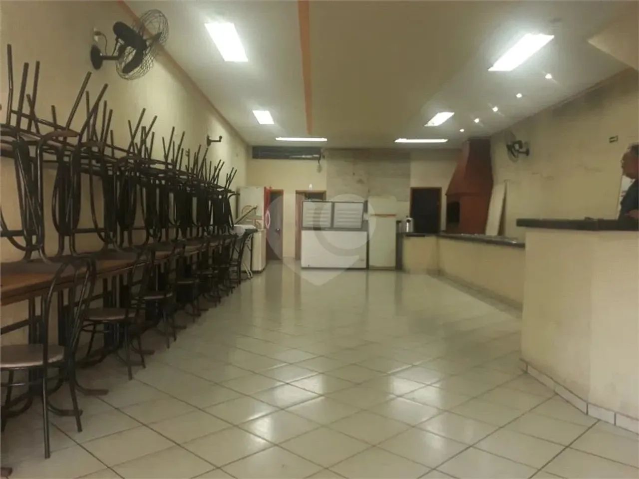 Salão Comercial no Centro de Mairinque