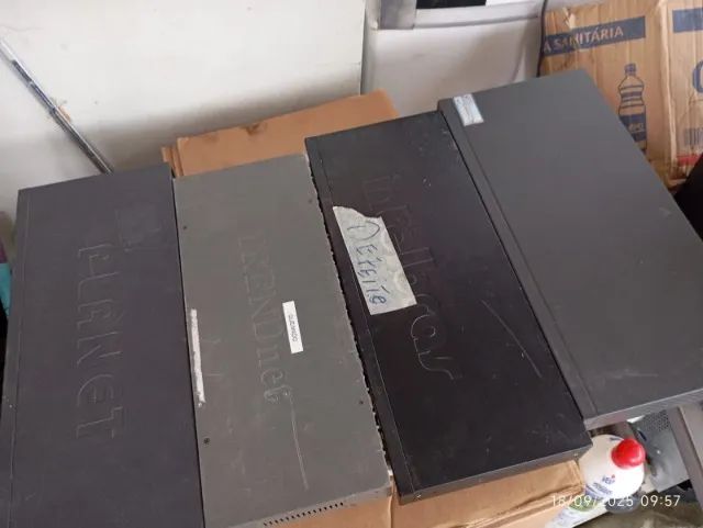 switchs 4 und. com defeito para tirar peças - Foto 5