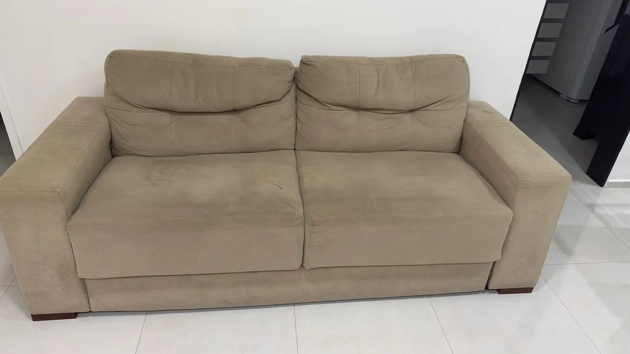 Sofá de 2 Lugares Bege em ótima condição. - Foto 4