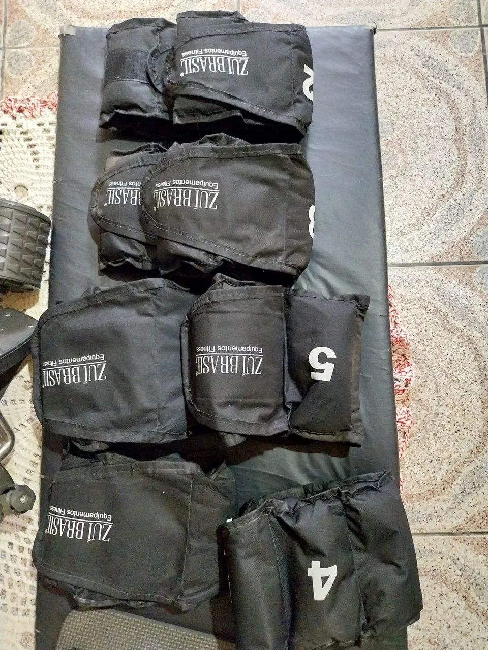 Kit com 8 caneleiras, tornozeleiras de pesos variados  - Foto 2