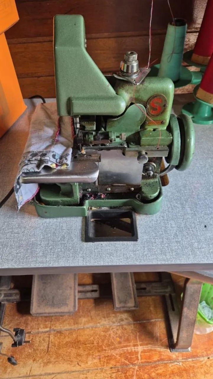 Máquina de Costura64310504065282124