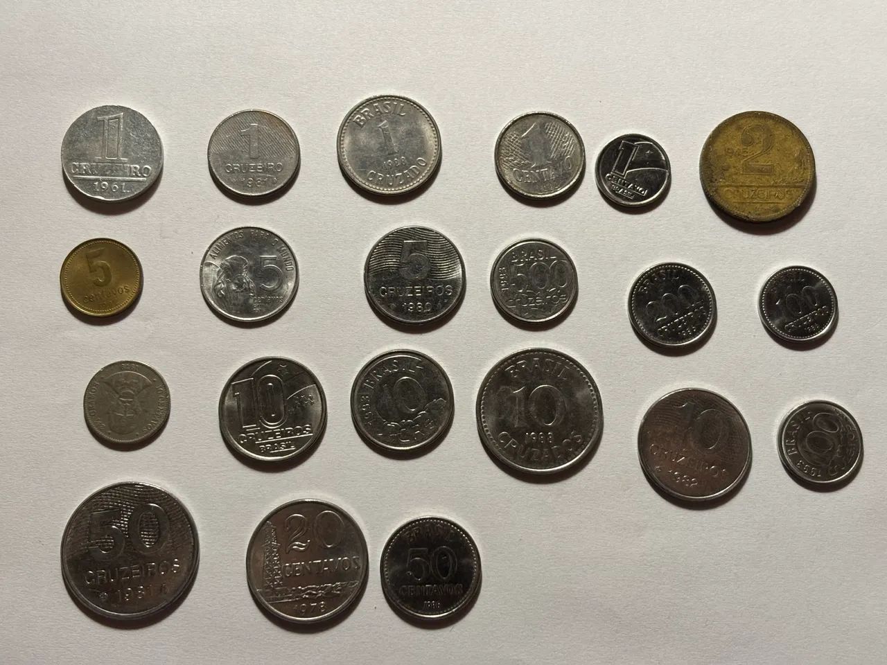 Conjunto de Moedas Antigas do Brasil