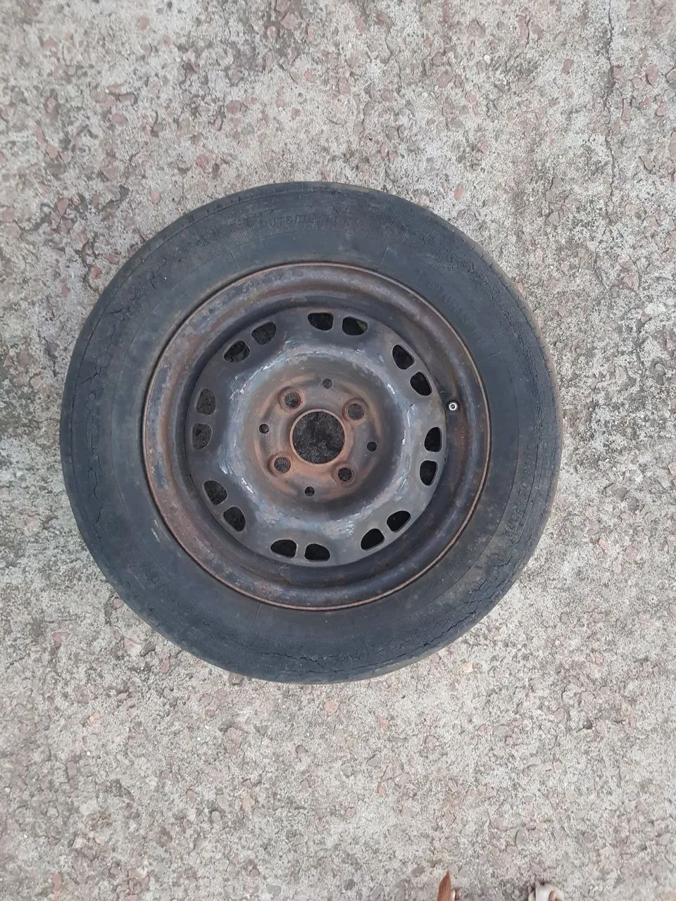 Roda de ferro aro 13 VW boca de fogão R13 gol - Peças para tratores e ...