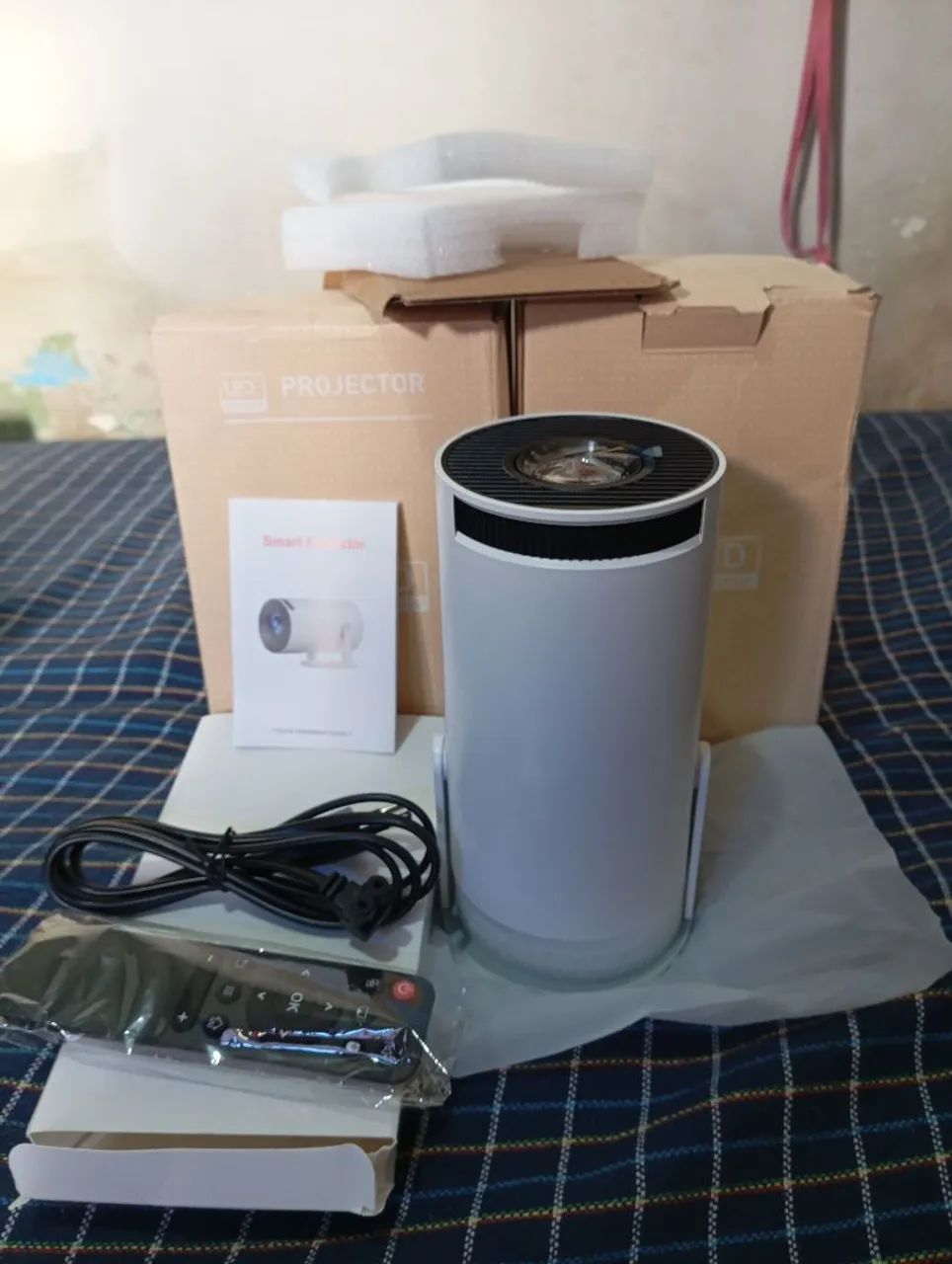 Projetor 4K HD 150 Polegadas Celular, Tv B0x, Xbox, PS, Pc, Wifi e Bluetooth HY300 - Foto 3