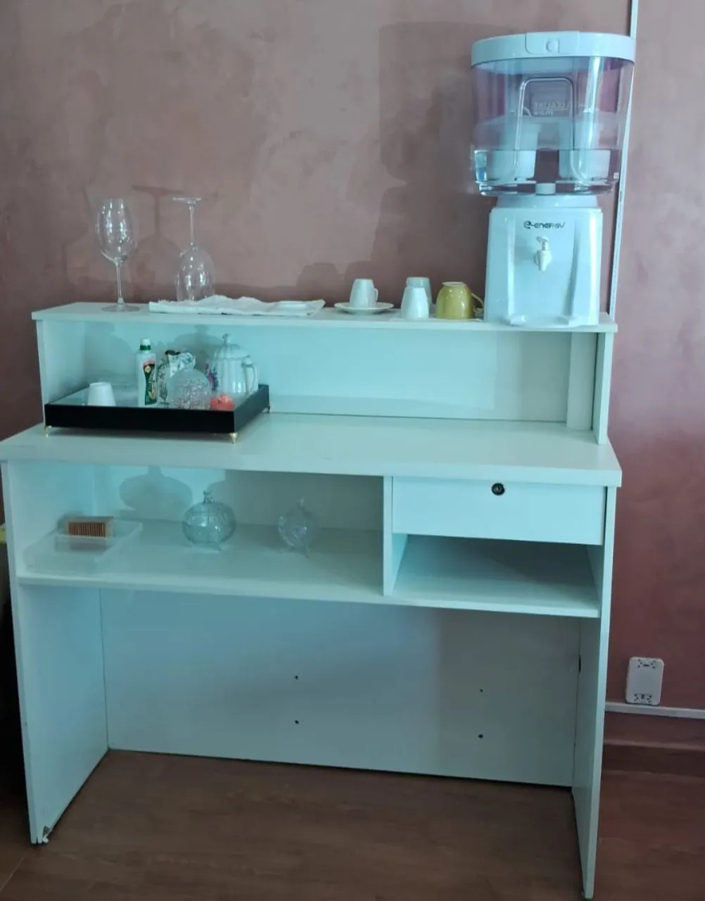 Vendo móveis para salão