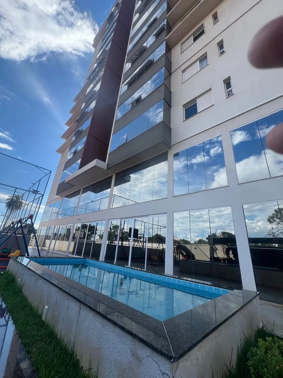 Vendo apartamento de 3/4 sendo uma suíte e 2/4 banheiro americano, Qd 110 norte, centro dP