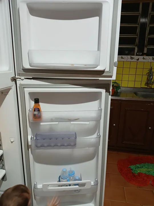 Geladeira cônsul em ótimo estado - Foto 3