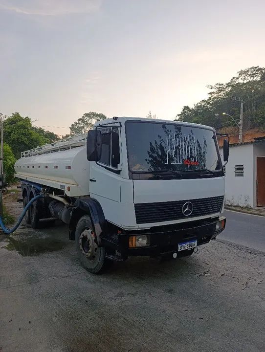 1718 vendo somente no chacis tel * tbm troco em automóvel ou camionete.