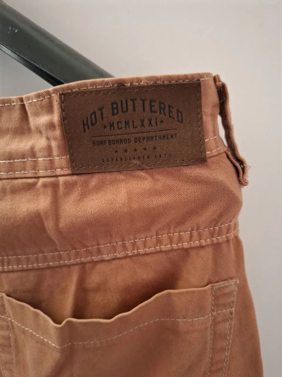 Bermuda Masculina Hot Buttered - Bege - Foto 3