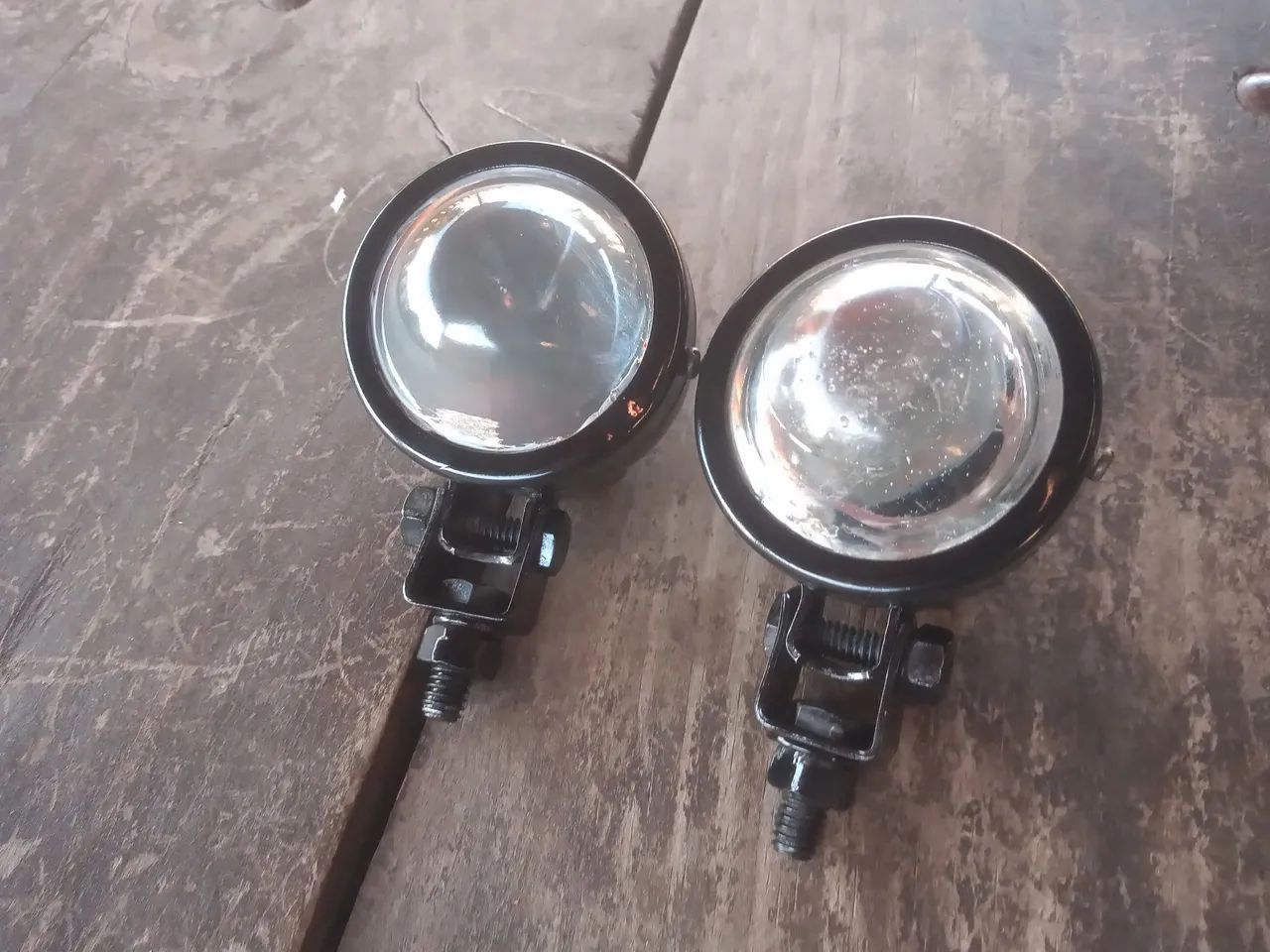 Faróis antigos de carro - Foto 4
