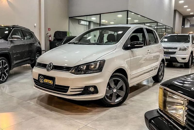 Volkswagen Fox Connect 1.6 - Foto 2