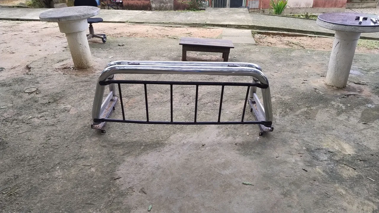 Grade de proteção para caçamba