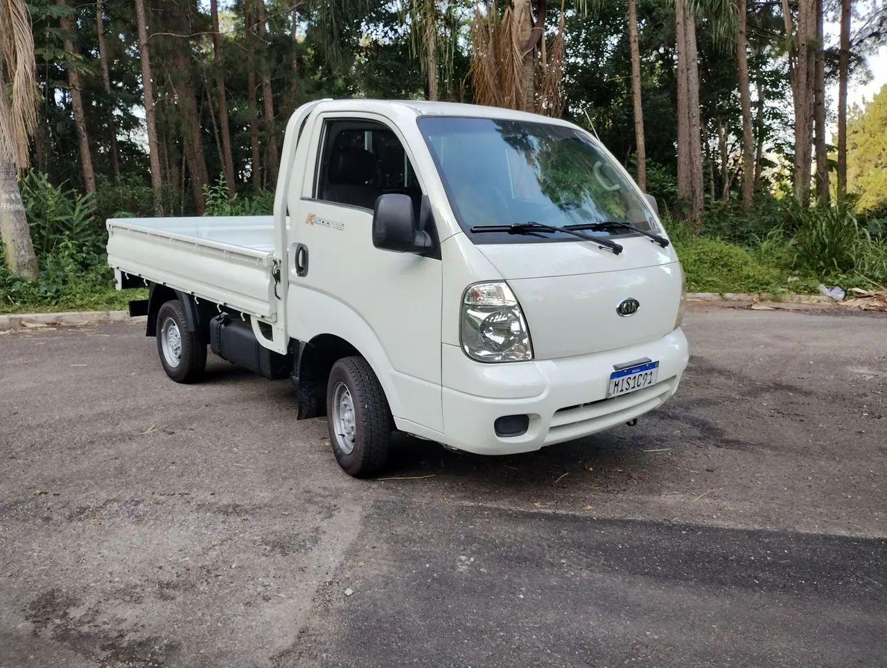 KIA BONGO 2500 K 2011