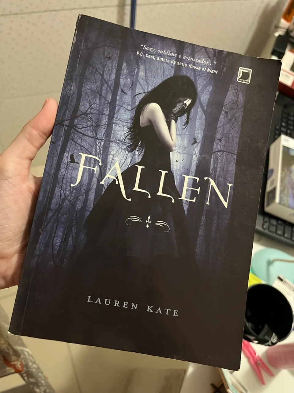 Livro Fallen - Lauren Kate
