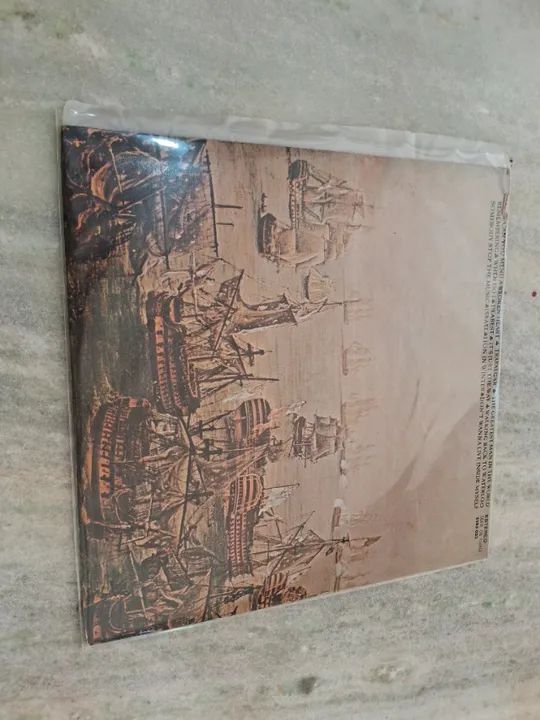 disco de vinil bee gees em perfeito estado  - Foto 2