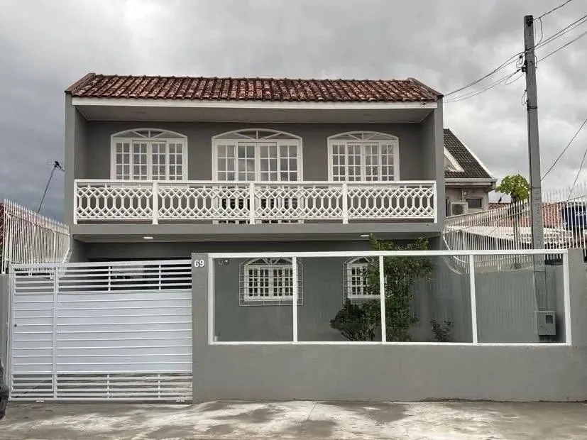 Sobrado com 4 quartos à venda por R$ 579000.00, 223.00 m2 - ALTO TARUMA - PINHAIS/PR