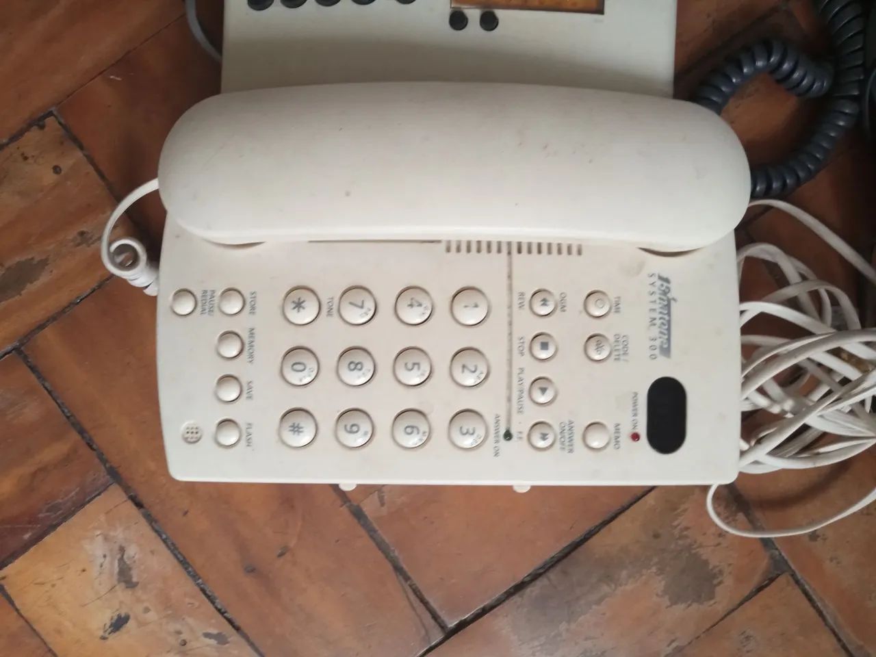 Telefone Fixo com secretaria eletrônica 