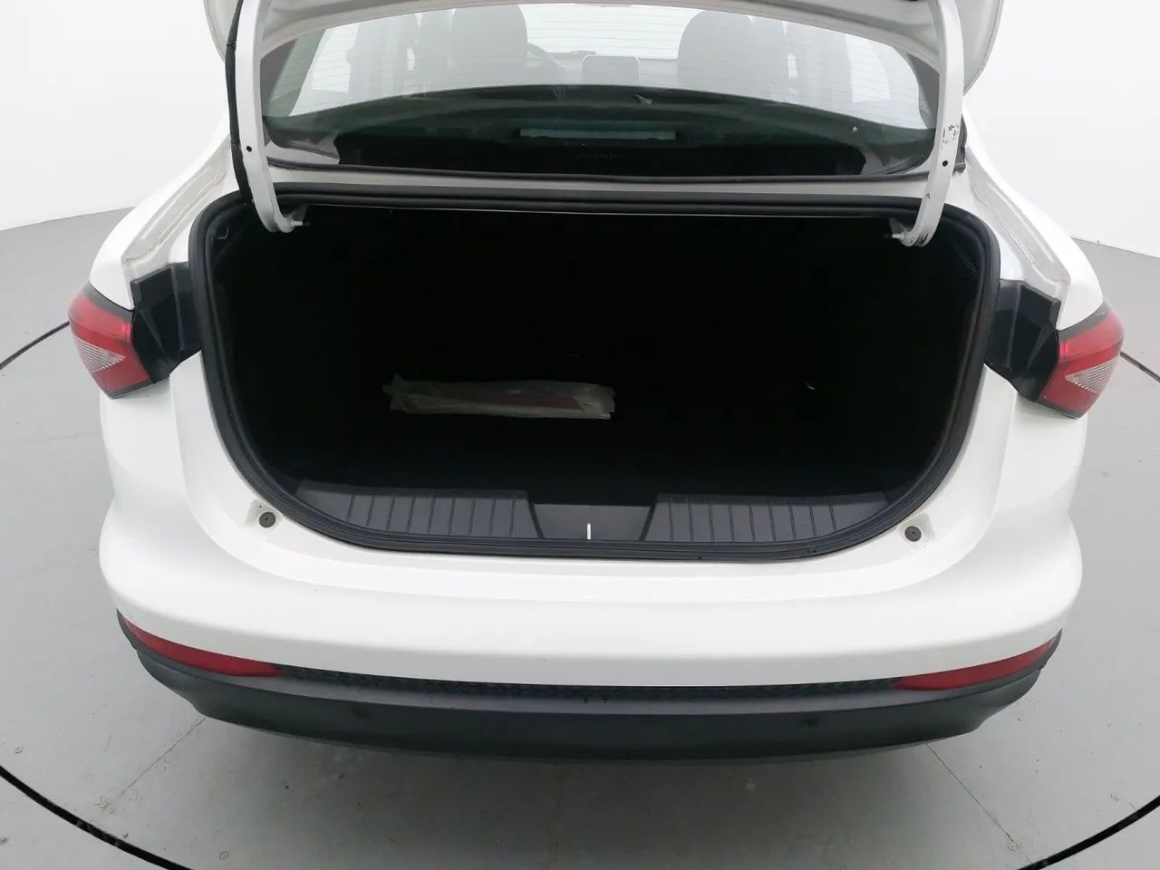 Fiat Cronos 1.3 8V Flex, foto 9 de 18