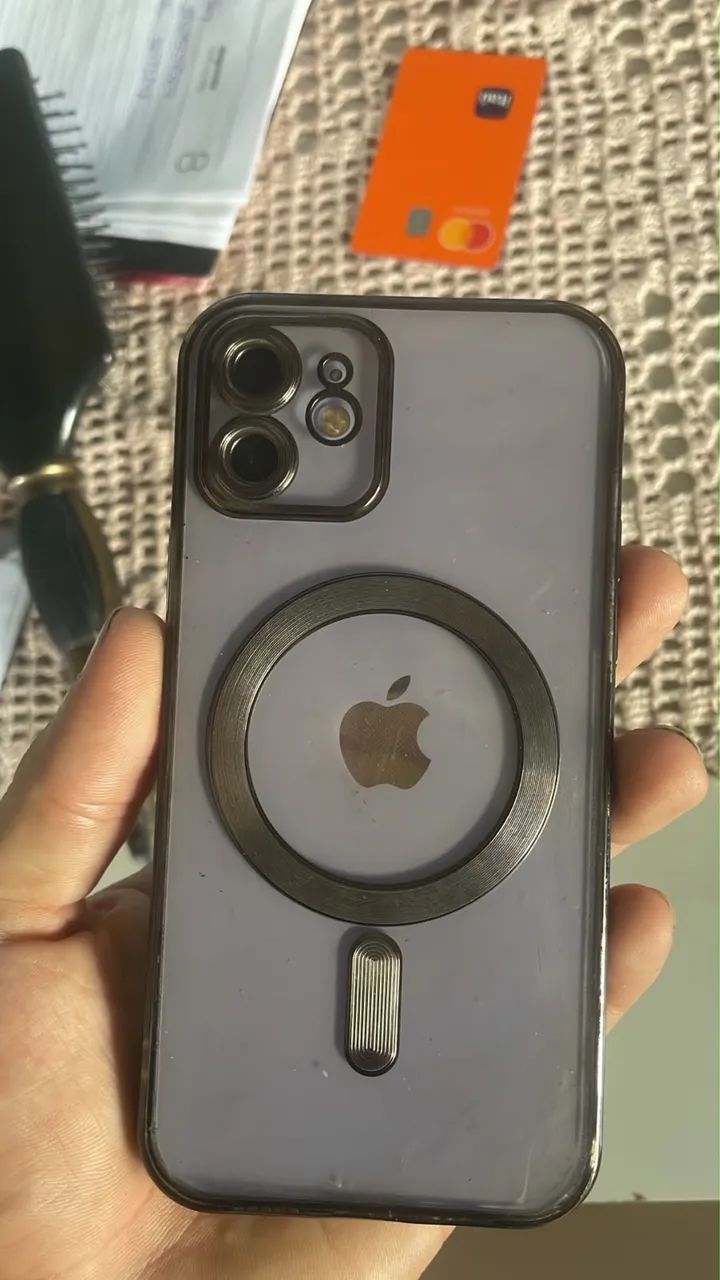 Vendo ou Troco iPhone 12 Lilás - Foto 2