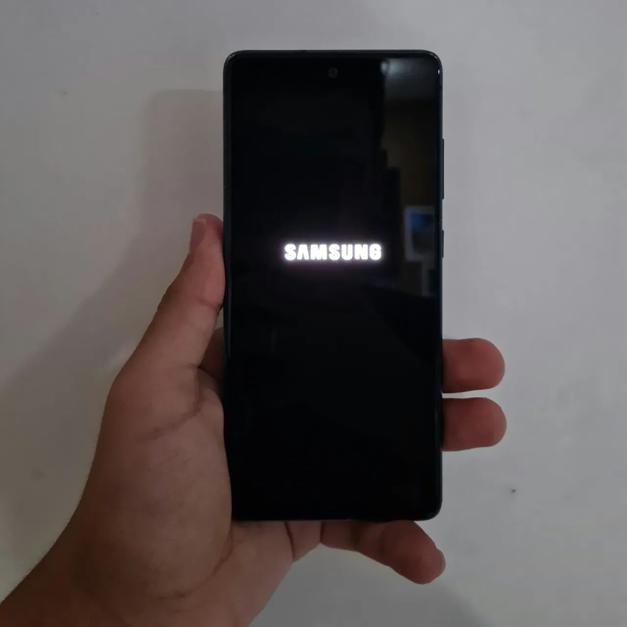 Galaxy S20 FE com Caixa - Funcionando 100% - Foto 2