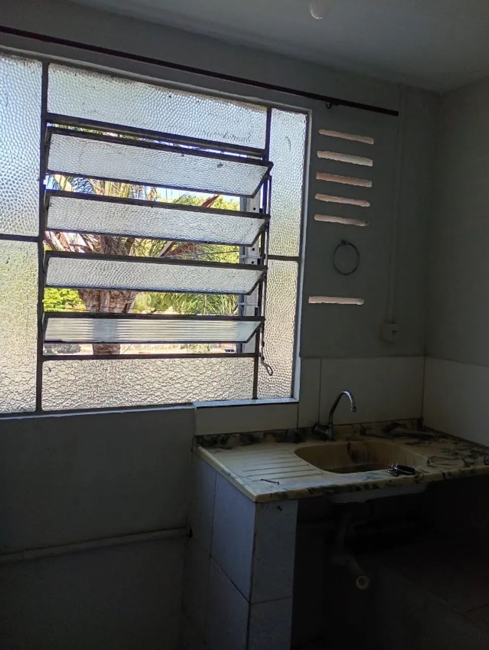 Kitnet com agua luz net incluso - Foto 3