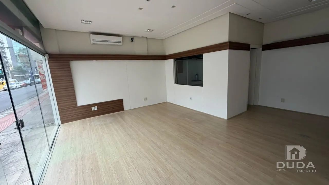 Sala Comercial Térrea Semi-Mobiliada para Locação - Foto 3