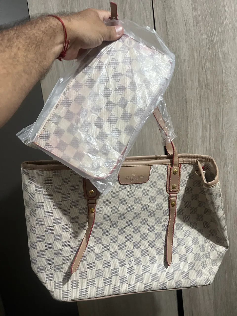 Bolsa louis vuittom nova com mini bolsa de brinde!  - Foto 3